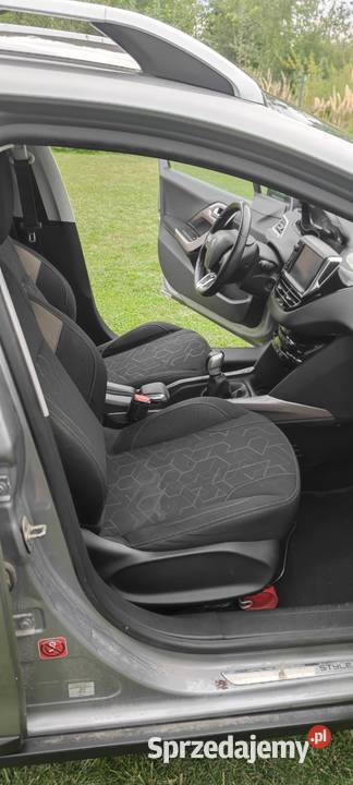 Peugeot 2008 16 BlueHDI Led Navi zadbany manualna