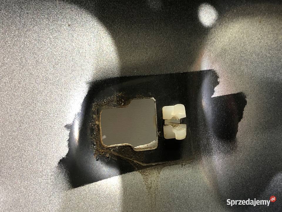 DRZWI PRAWY PRZÓD HYUNDAI i20 Hatchback osobowe podkarpackie