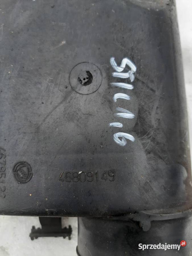 Fiat Stilo 16 16V górna pokrywa obudowy filtra łódzkie Ksawerów