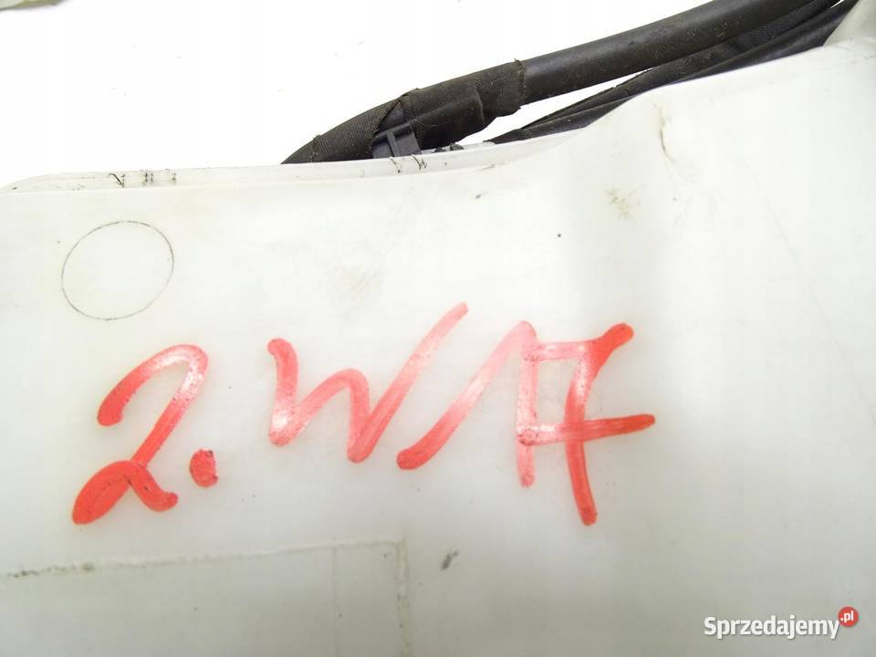 ZBIORNICZEK ZBIORNIK PŁYNU SPRYSKIWACZY BMW X1