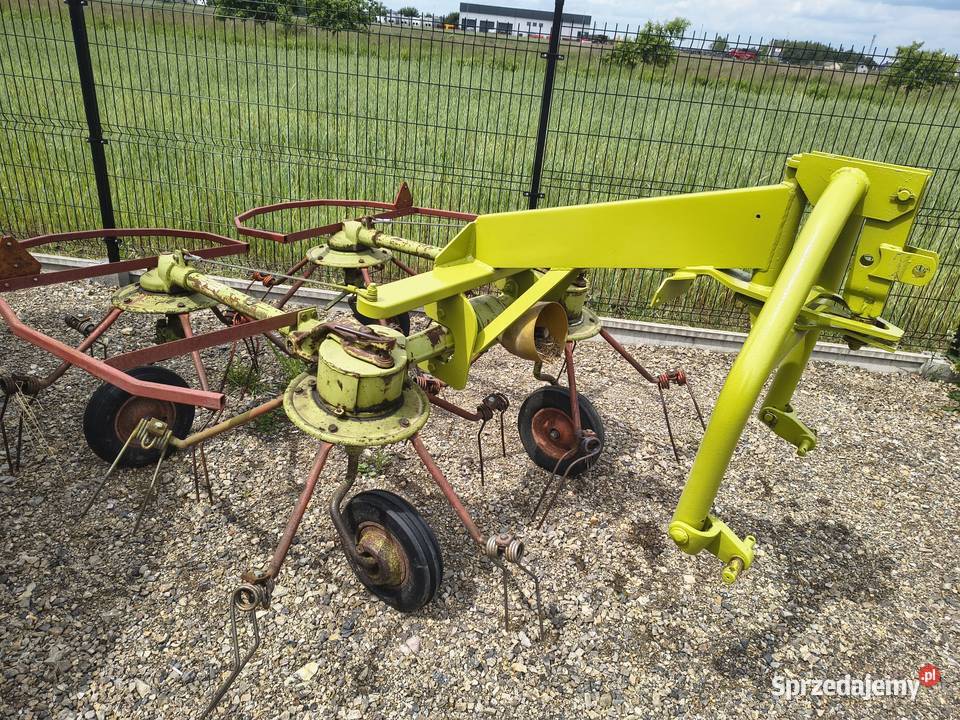 Przetrząsarka czterokaruzelowa 47m claas