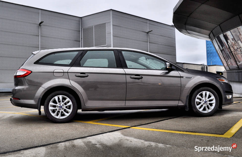 Ford Mondeo Kombi 20 Benzyna 145 Bezwypadkowy aluminiowe felgi Łódź