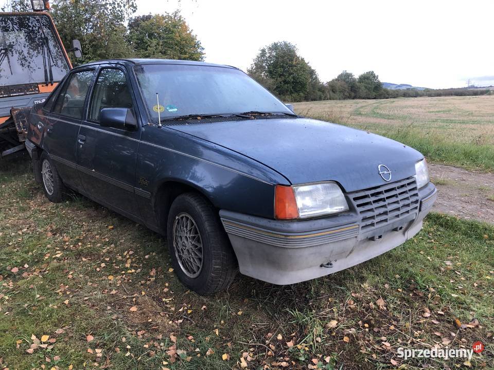 OPEL KADET 16 RARITET Hrebenne