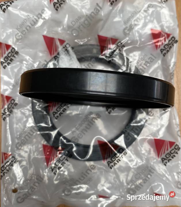 Uszczelniacz wałka podnośnika Massey Ferguson Białystok