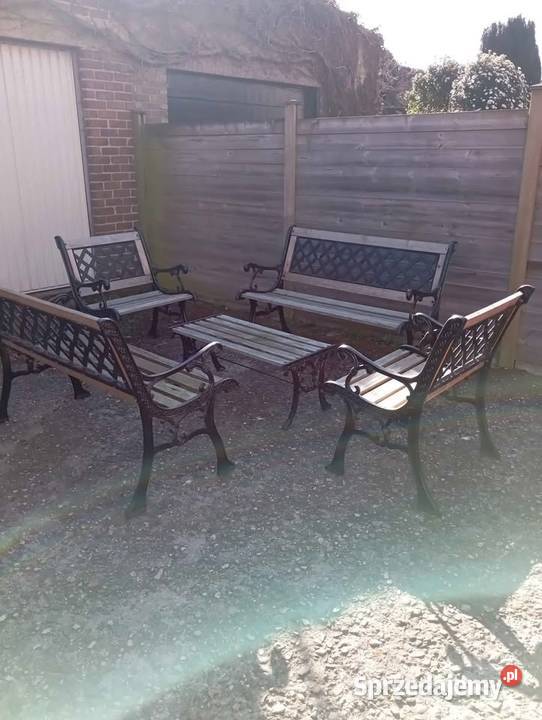 Zestaw ozdobnych mebli ogrodowych z ciężkiego Podławki