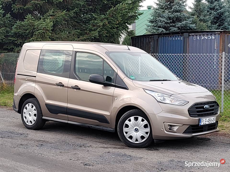 FORD TRANSIT CONNECT 131000 mnibar Leszno