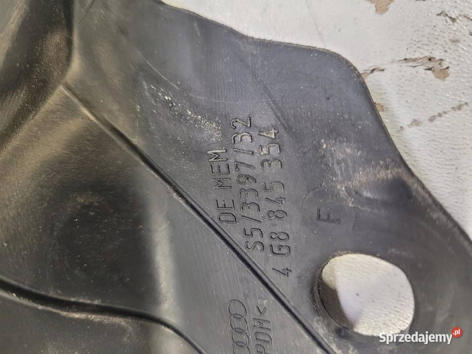 USZCZELKA DRZWI PRAWY PRZÓD AUDI A7 4G8845354 osobowe Części samochodowe Przystajń