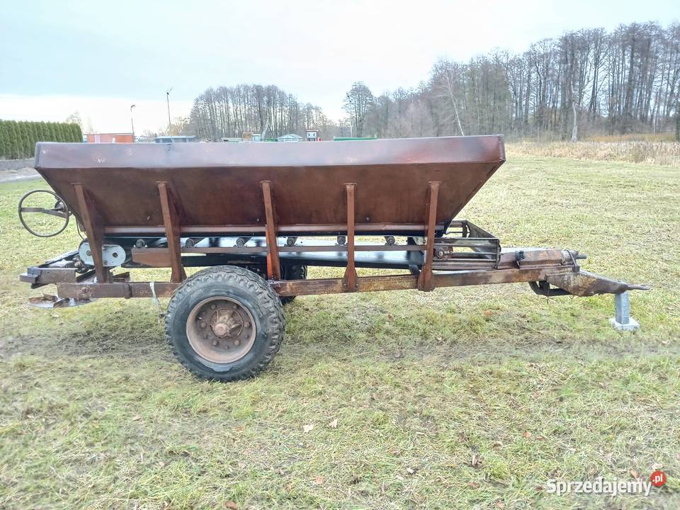 Rozsiewacz wapna rcw3piastwapniarka Rzgów sprzedam