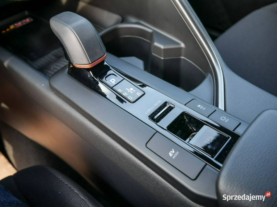 Toyota CHR Nowa 140 Hybryda Dostępna ręki Wersja Szczecinek sprzedam