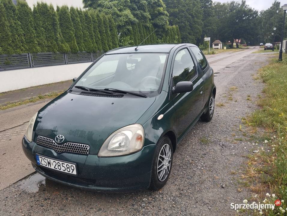 Toyota Yaris 13 benzyna bogate wyposażenie lakier metallic Świnoujście