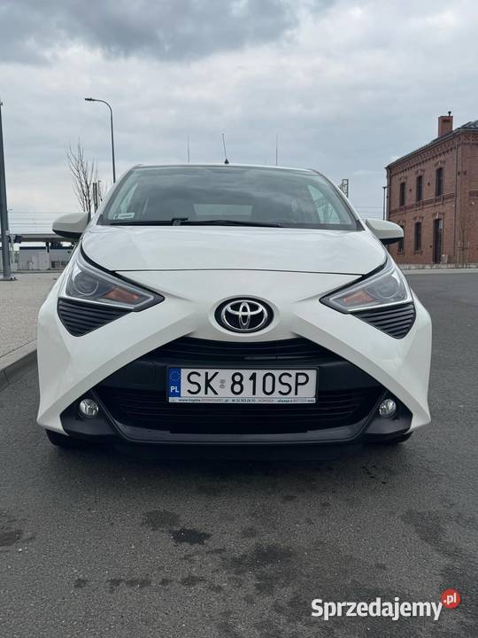 Toyota aygo 1 właściciel Polski salon 1000cm3 Dąbrowa Górnicza