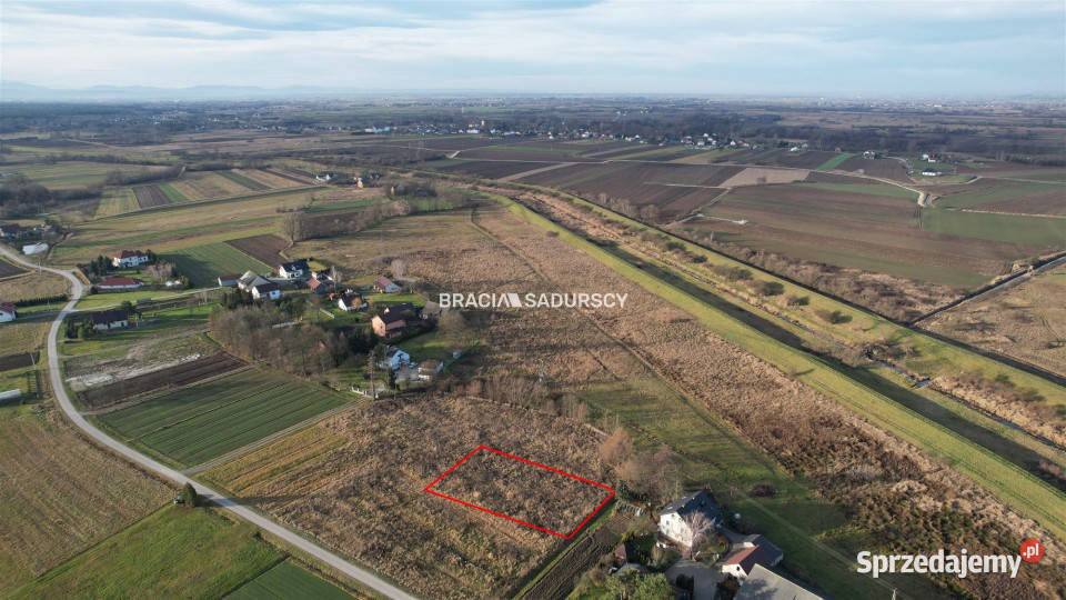 sprzedaży gruntu Rajsko 812 metry sprzedam