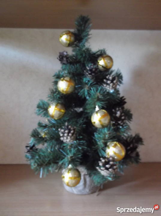 Sztuczne choinki z ozdobami Czersk