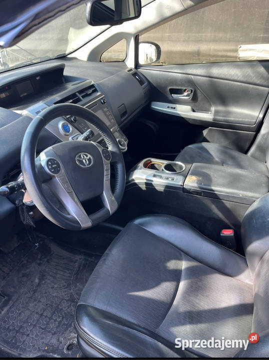 Toyota Prius Plus wszystkie części dostępne Rok produkcji 2015 Wrocław