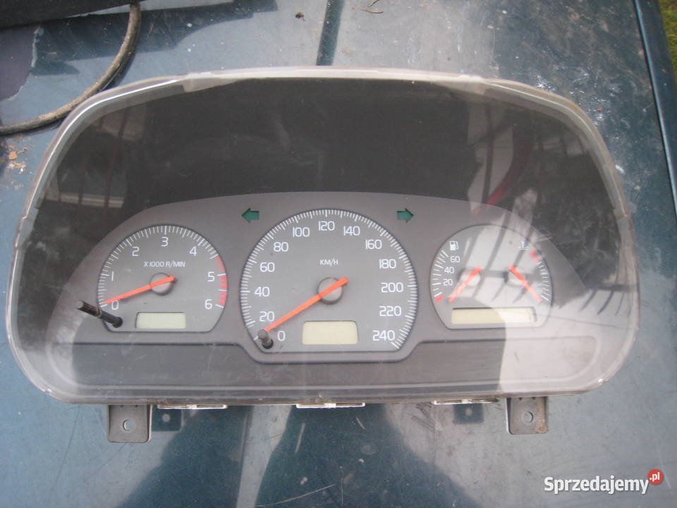 Liczniki zegary Volvo s40 v40 19 Diesel 102 115 Kraków sprzedam