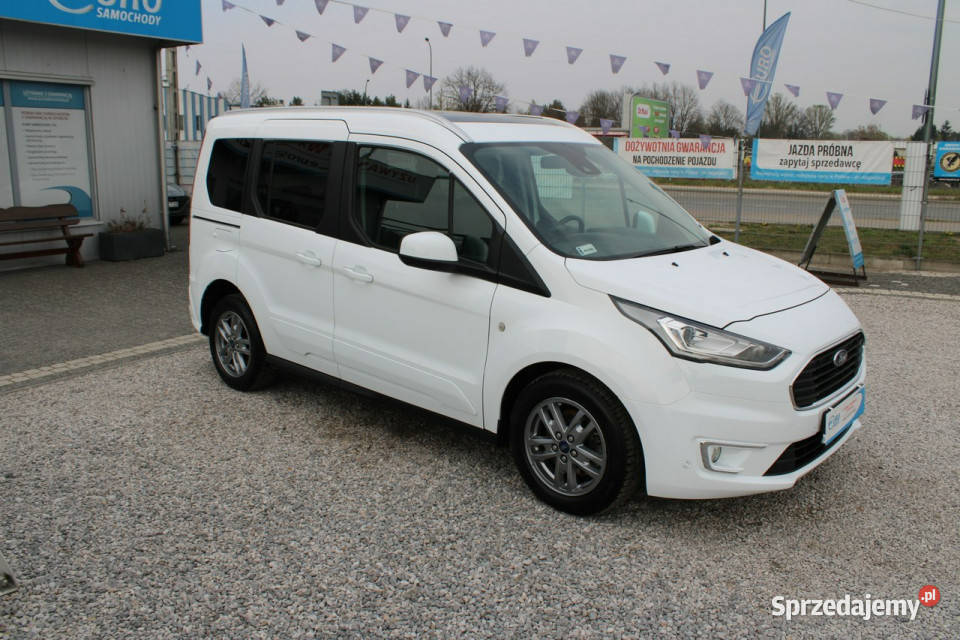 Ford Tourneo Connect Titanium 120HP Panorama