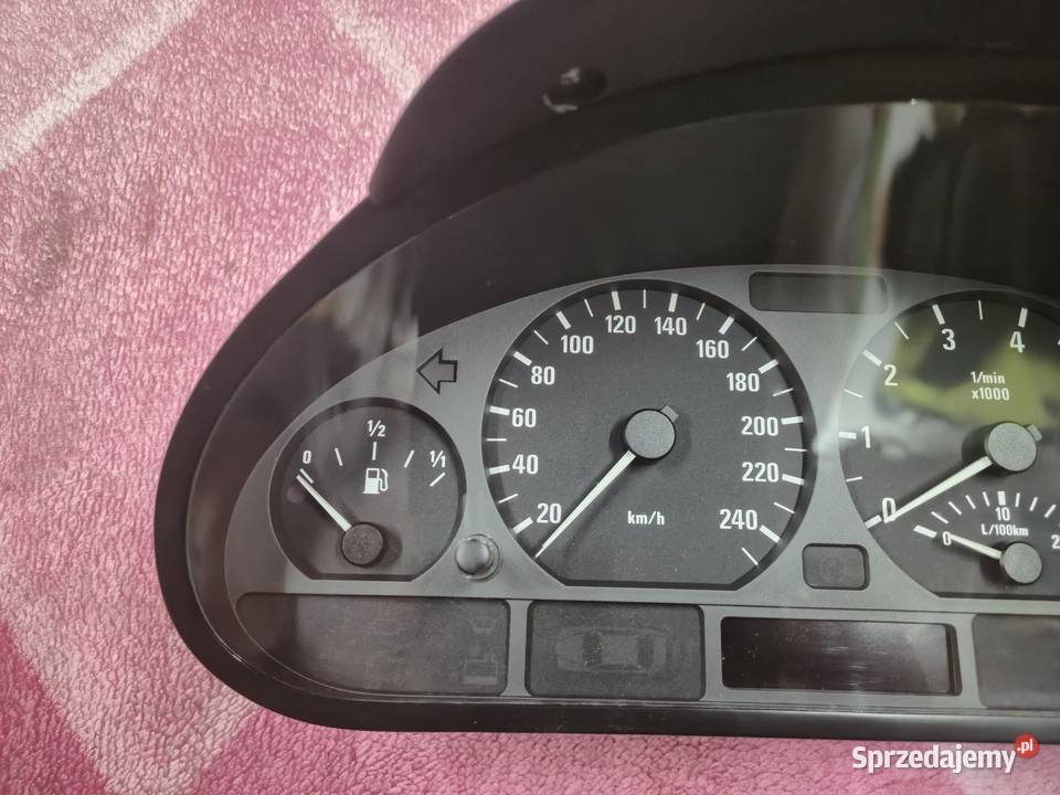 bmw e46 licznik Rok produkcji 2001