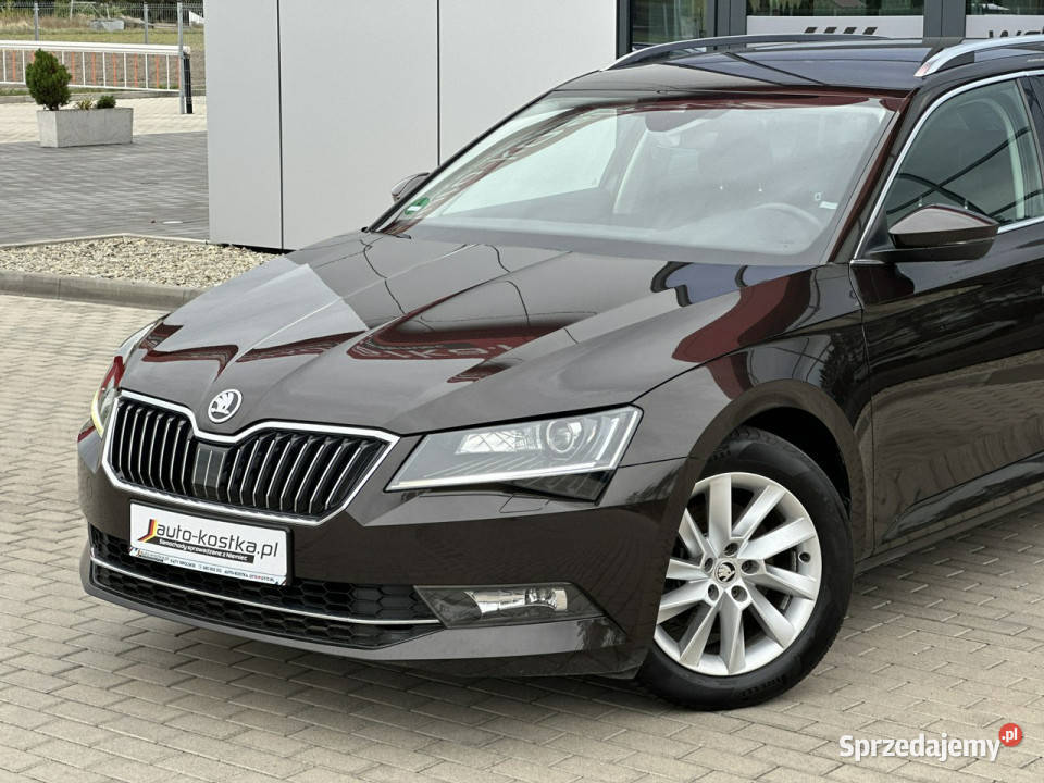 koda Superb Iręka 2 kplkół Kamera Xenon Navi elektrycznie ustawiane fotele opolskie Kąty Opolskie