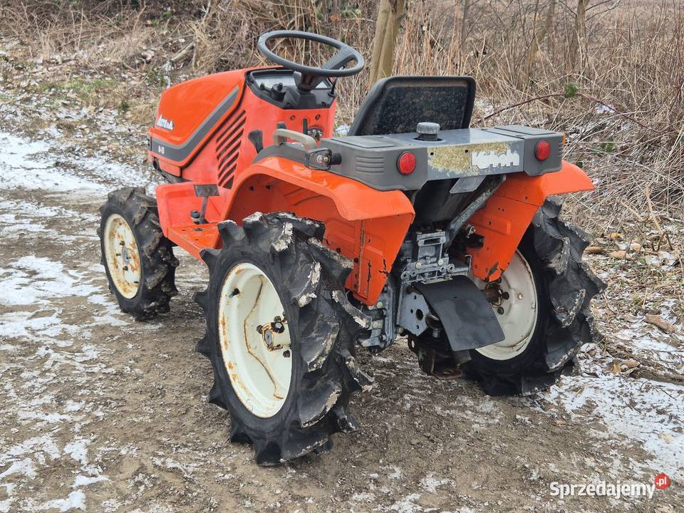 Traktorek traktor KUBOTA ASTE A13D 13 Ciągniki
