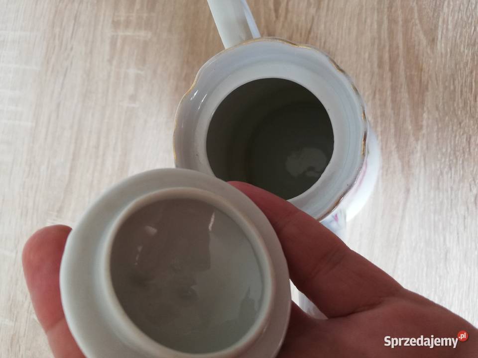 Dzbanek róże antyk pojemnośc 380 ml Gorlice sprzedam