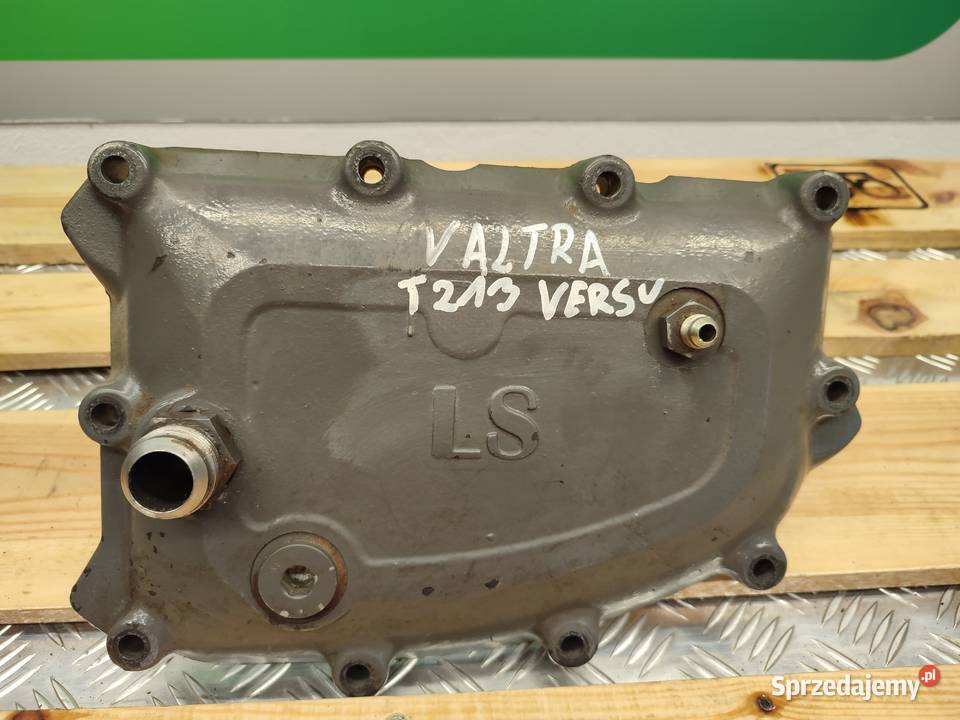 Pokrywa pompy Valtra T213 Versu