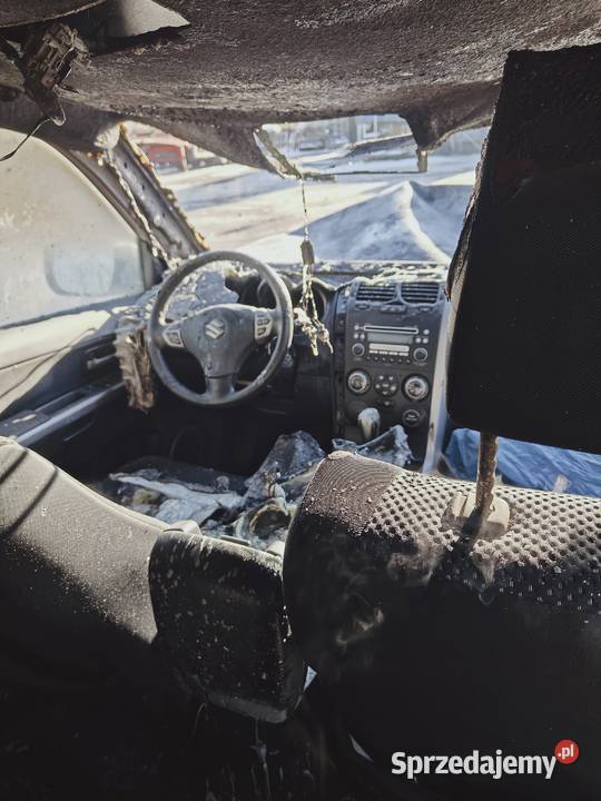 Suzuki grand Vitara uszkodzony Rok produkcji 2007 Łagów
