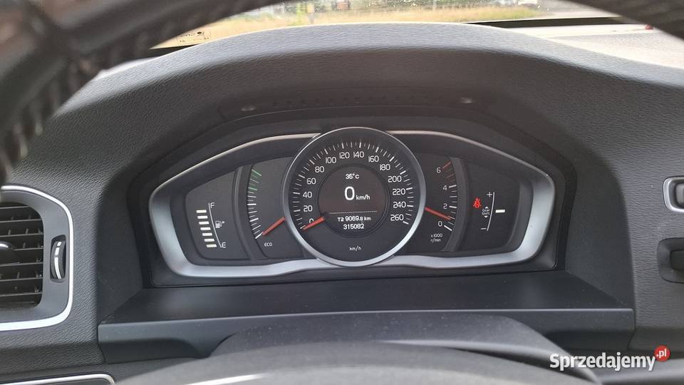 Volvo V60 D2 Momentum manualna lubelskie Chełm