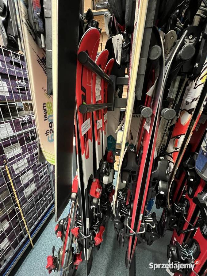 Syndyk sprzeda pakiet nart używanych nart Narty Kraków