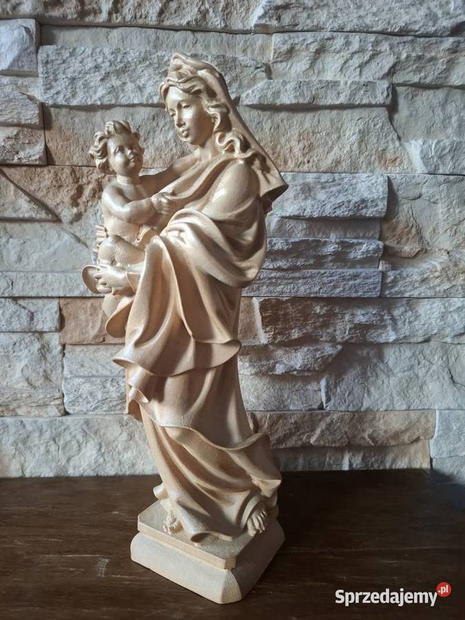 Rzeźba z drewna Matka Boża z Dzieciątkiem Lubień
