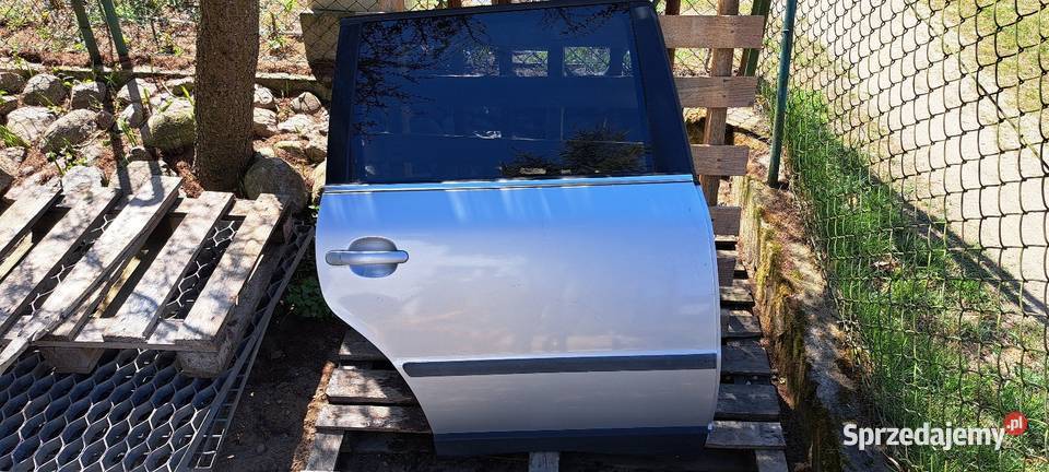 Drzwi prawy tył VW Passat B5 kombi 1998r Luzino