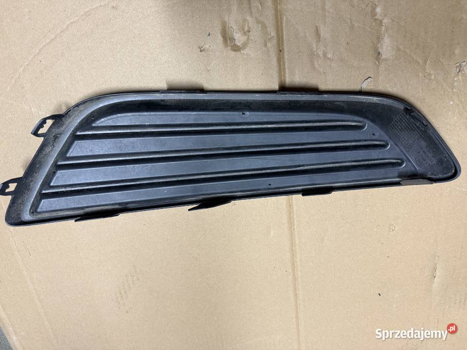 Ford Focus MK3 lift kratka zderzaka prawy przód Kolbuszowa Dolna sprzedam