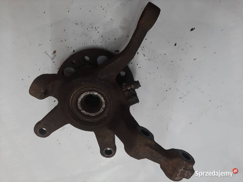 MERCEDES A KLASA W168 piasta zwrotnica prawa 17 osobowe Ksawerów