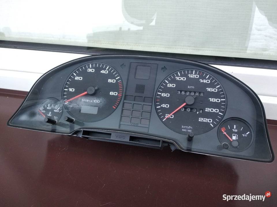 Audi 80 B4 19 TDI licznik zegary prędkościomierz Sieradz