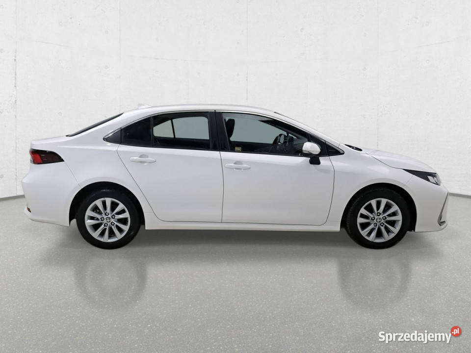 Toyota Corolla Seria E16 2012 98KM Komorniki