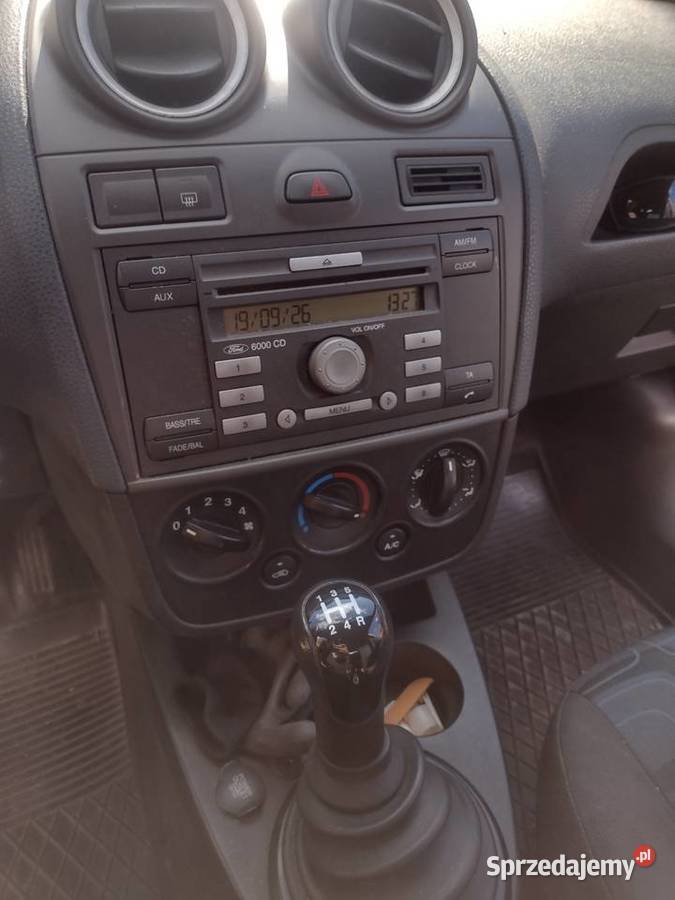 Ford Fiesta Chęciny