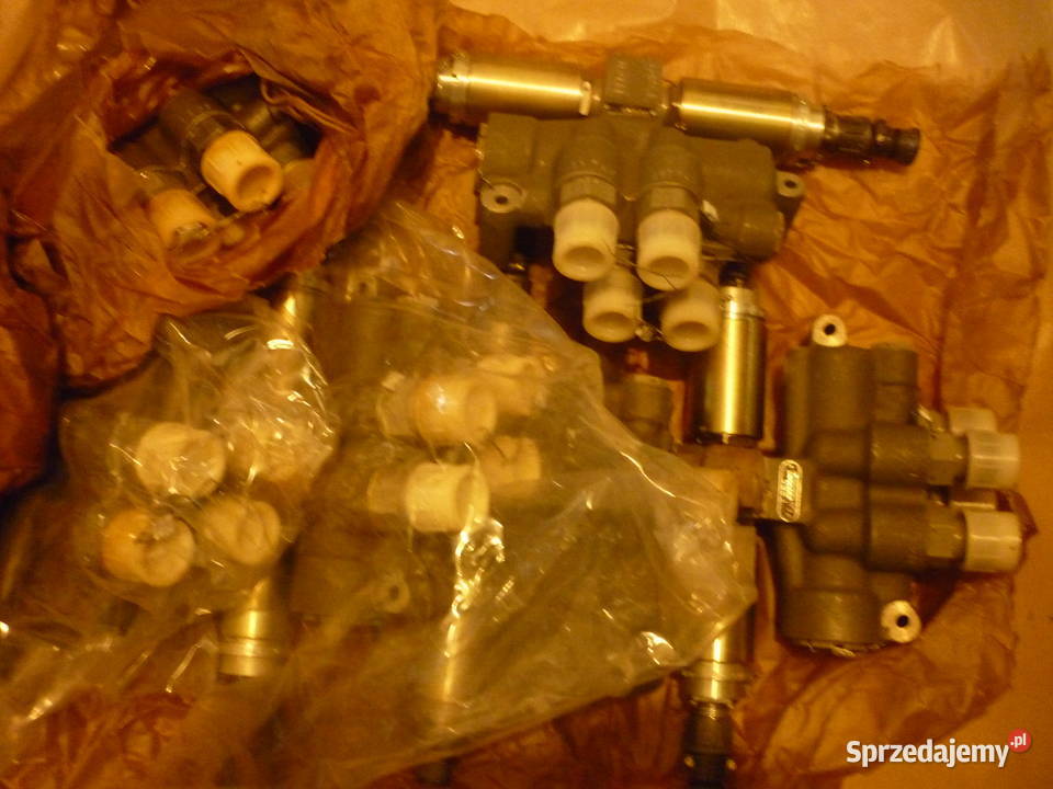 Rozdzielacze hydrauliczn GA 862 Dębica