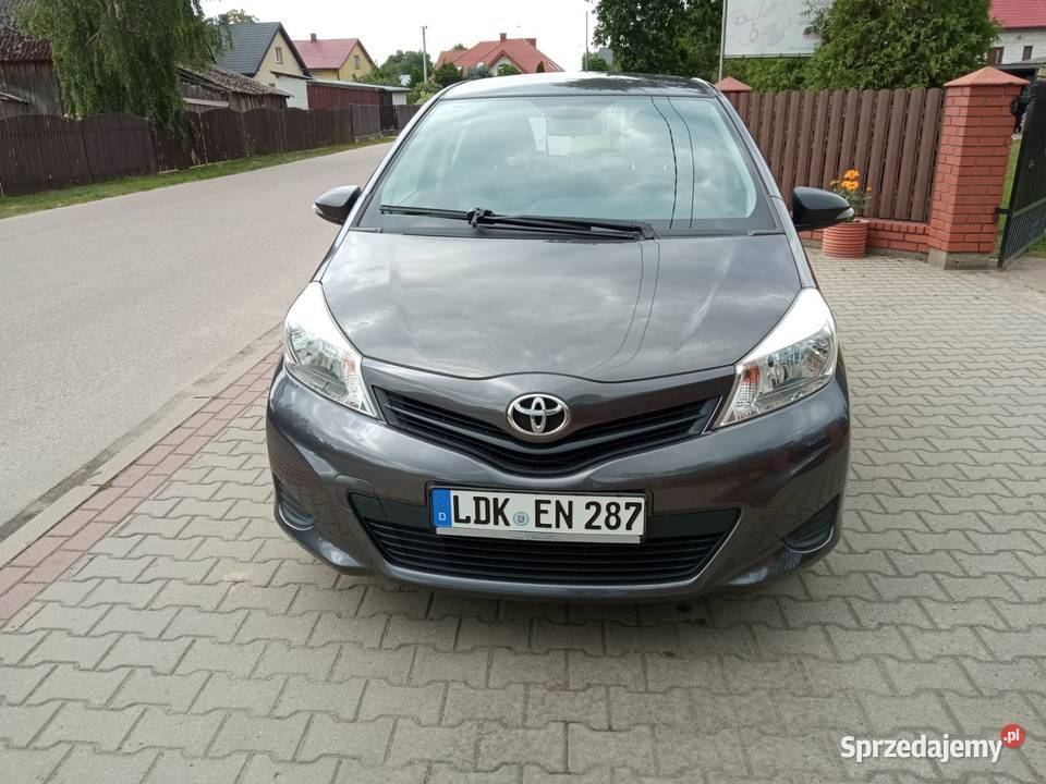 Toyota Yaris 10 benzyna 2012r klimatyzacja 97 Długosiodło sprzedam