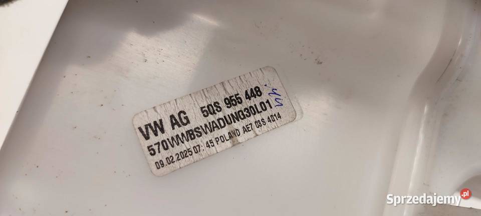 VW TAYRON ZBIORNICZEK SPRYSKIWACZY 5QS955453
