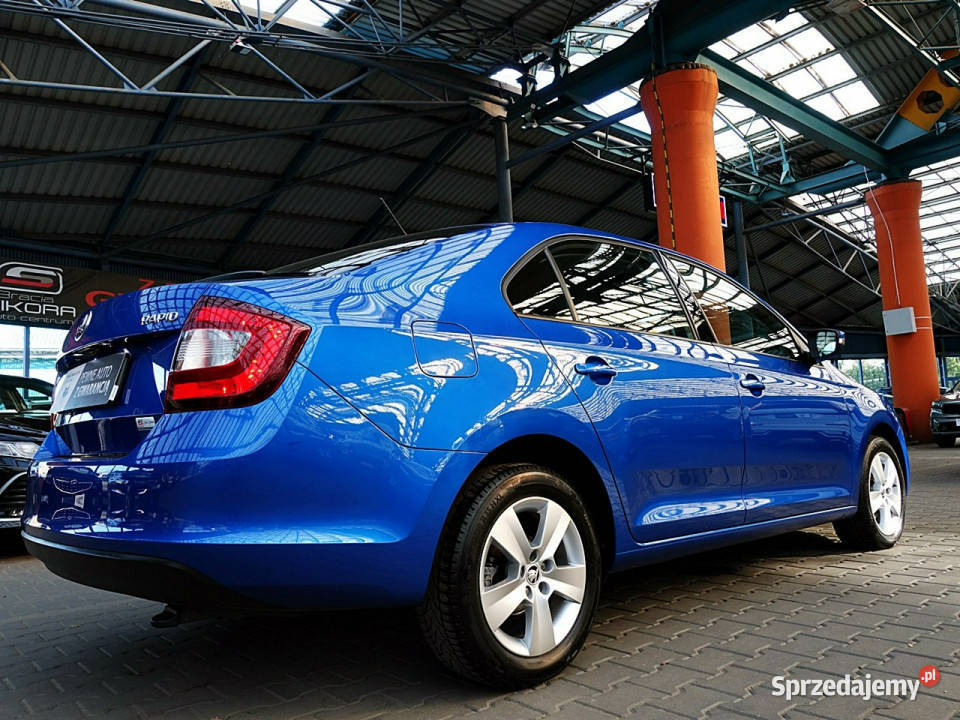 koda RAPID LEDPODGRZEWANE FoteleParktronik 3Lata gniazdo USB sprzedam