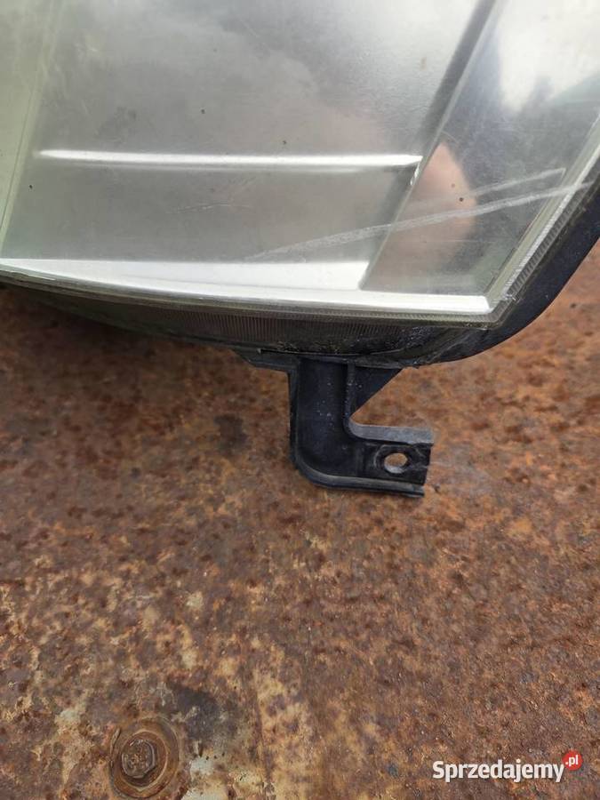 Lampa lewa Volkswagen Fox Łagów