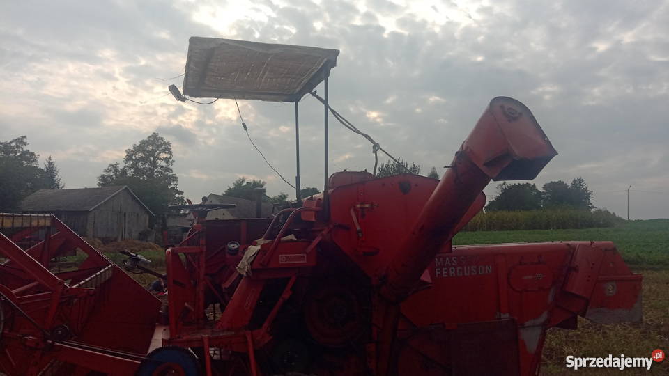 Kombajn Zbożowy MF 30 Sieczkarnia Bejsce