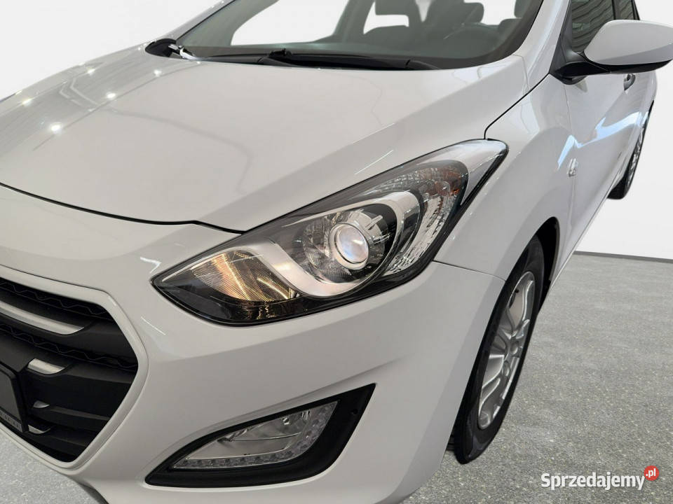 Hyundai i30 14 99 M6 2015 r salon serwisowany Myślenice