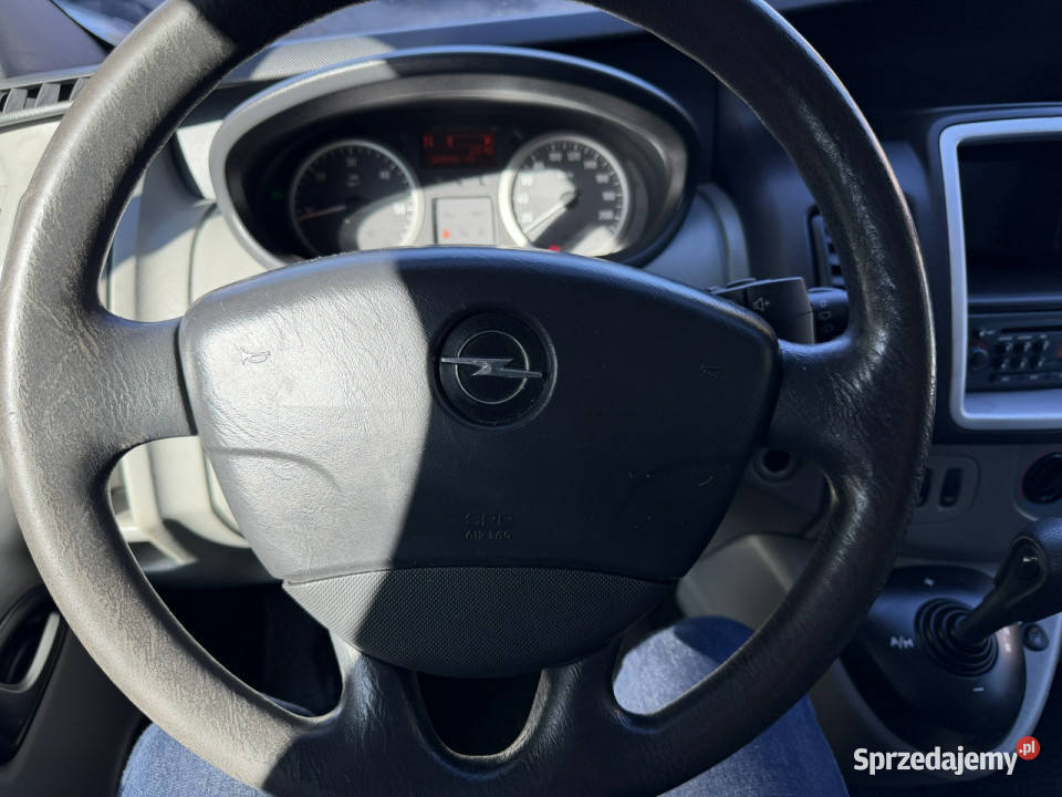 Opel Vivaro 20 115 osobowy klima Długi long I centralny zamek Łodygowice