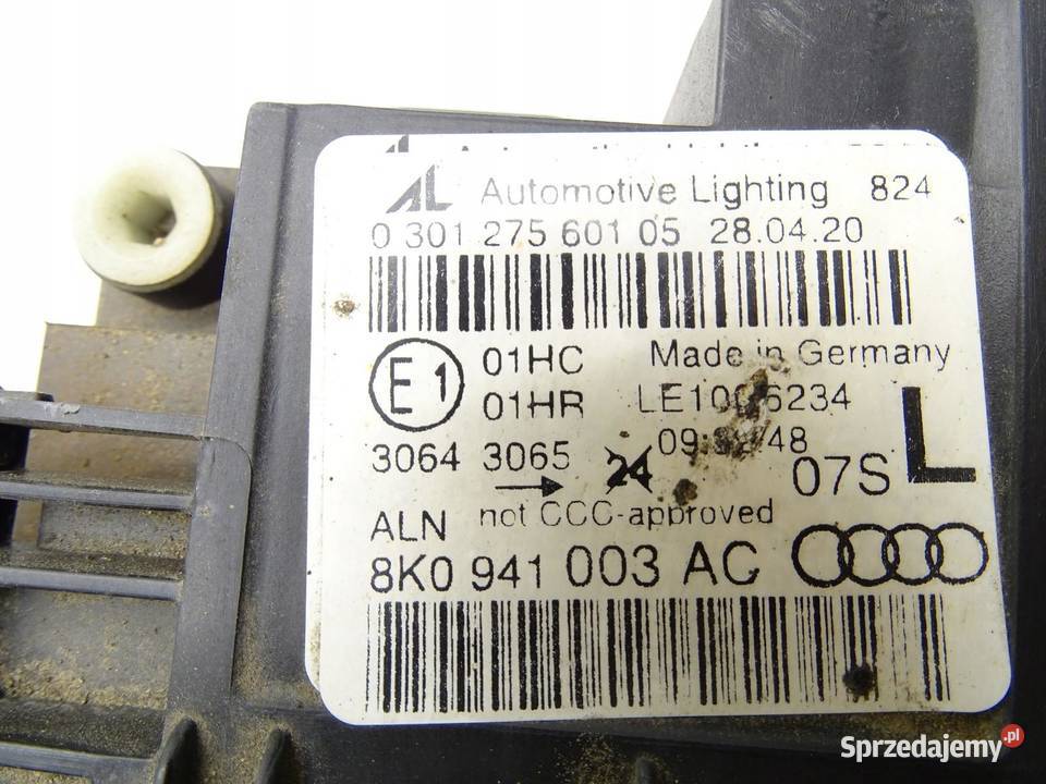 LAMPA REFLEKTOR LEWA LEWY PRZÓD PRZEDNIA AUDI A4