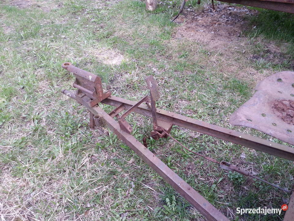 Przyczepa do ciągnika Dzik 2 21 nieuszkodzony Kochanowice