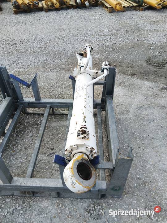 Siłownik Liebherr A R 916 922 317 924 313 D151 Kielce
