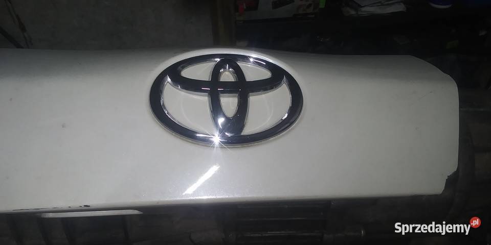 Logo znaczek toyota yaris dolnośląskie Lubin