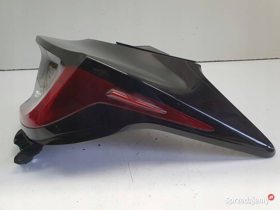 LAMPA Prawy Toyota Yaris IV PRAWA TYLNA tył Lampy tylne Rudka