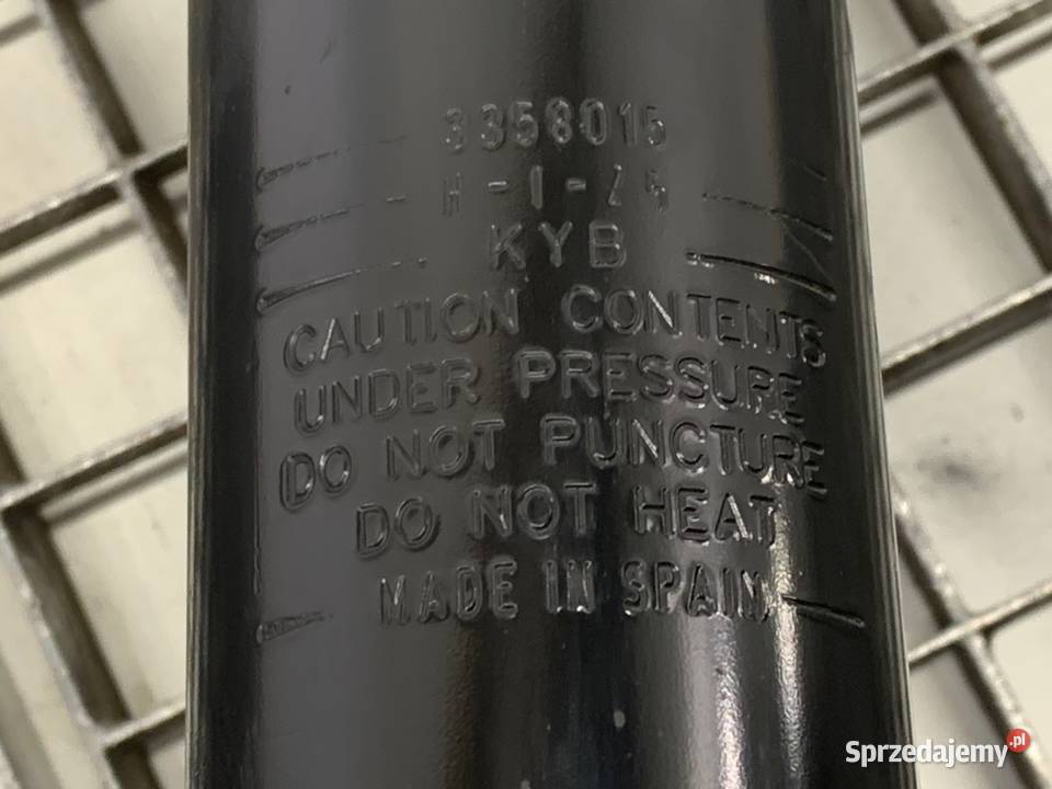 AMORTYZATOR PRAWY PRZÓD ZE SPRĘŻYNĄ SKODA SUPERB