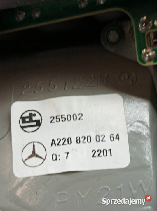 LAMPA TYŁ PRAWA 2208200264 MercedesBenz Sklasa